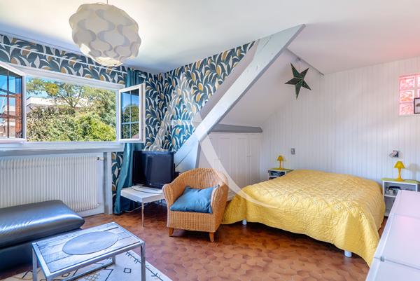 CHARMANTE MAISON BAS DE LIMEIL !!!