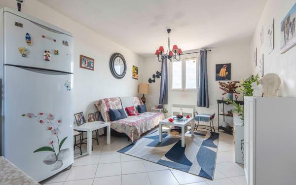 Appartement à vendre    2 pièces •  Cadenet