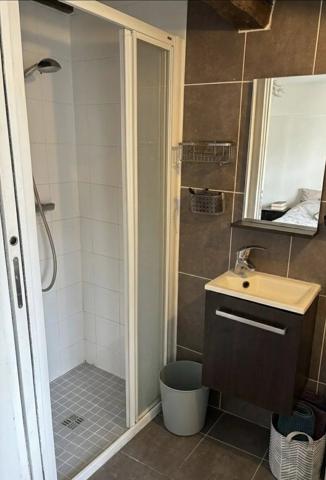 Vente                                                      Appartement
                        
                     1 pièces                      13 m2                     à Paris 9