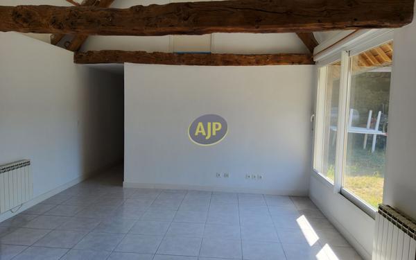 Maison à louer Cleguerec : 3 pièces, 60m² avec 2 chambre(s) à 635€ - AJP Immobilier Pontivy