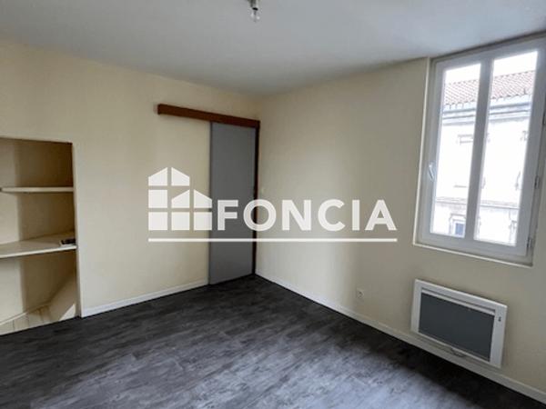 Location Maison 2 pièces 34.88 m² - 64 RUE DE MONTBRON Angouleme 16000