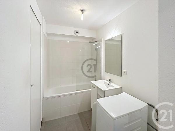Appartement F3 à vendre  3 pièces - 56,92 m 2   PROVINS  - 77