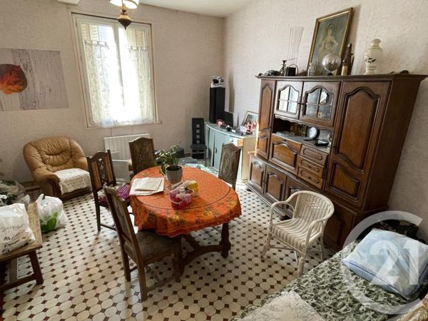 Immeuble à vendre  182 m2 GUISE - 02