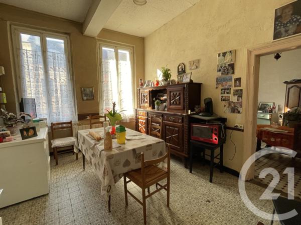 Immeuble à vendre  182 m2 GUISE - 02