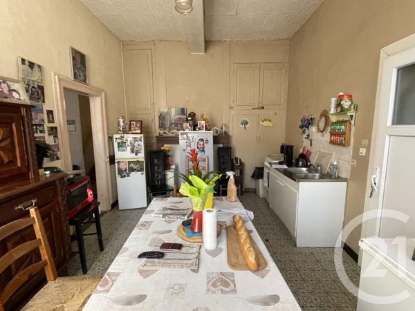 Immeuble à vendre  182 m2 GUISE - 02