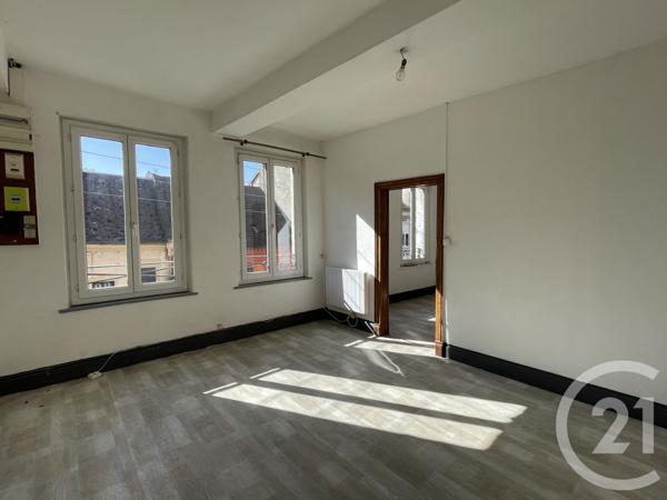 Immeuble à vendre  182 m2 GUISE - 02