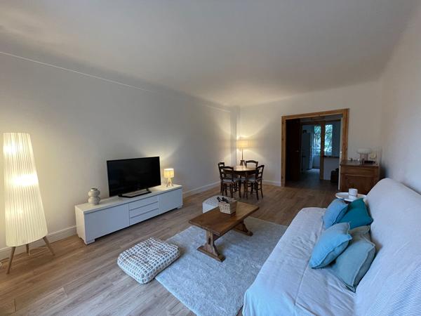A LOUER - AIX - CHAMBRE COLOCATION AVEC BALCON - ETUDIANT 9 MOIS