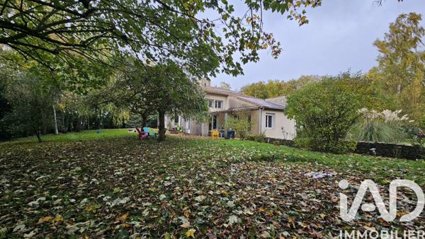 Maison à vendre 7 pièces 203 m² Villefagnan