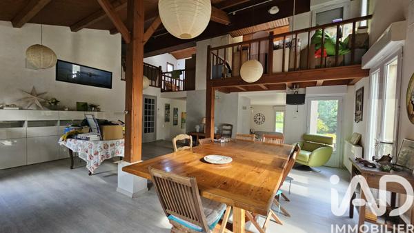 Maison à vendre 7 pièces 203 m² Villefagnan