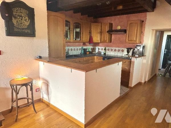 CHARTRES HISTORIQUE, VIEILLE VILLE
BEAU 3 PIECES 67.10m² CARREZ 3ème et DERNIER ETAGE