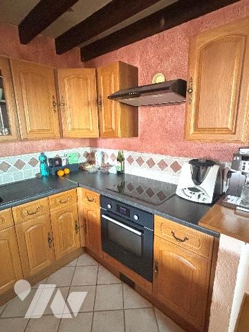 CHARTRES HISTORIQUE, VIEILLE VILLE
BEAU 3 PIECES 67.10m² CARREZ 3ème et DERNIER ETAGE