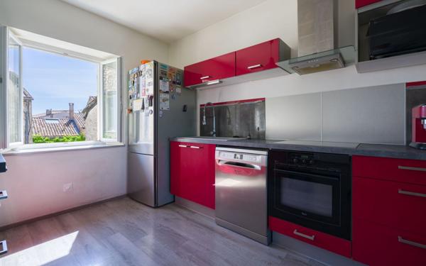 Maison à vendre    5 pièces • 187 m2 Reillanne