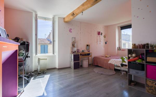 Maison à vendre    5 pièces • 187 m2 Reillanne