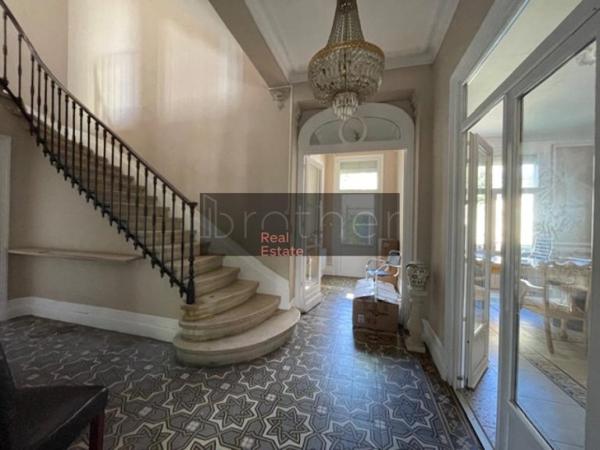 Bureau de 475 m² à louer à Bordeaux Cauderan