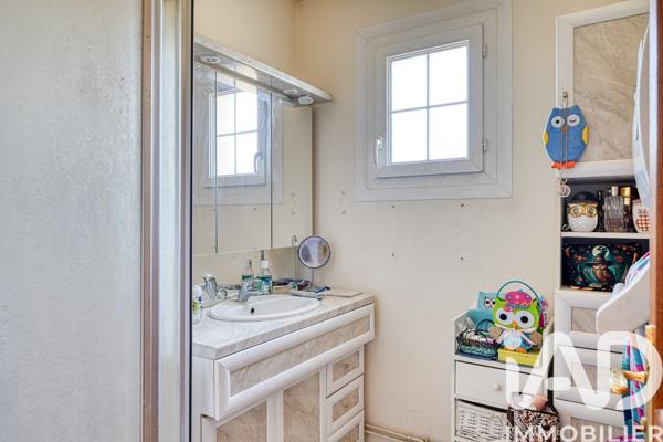 Maison à vendre 7 pièces 147,14 m² Saint-Brice-sous-Forêt