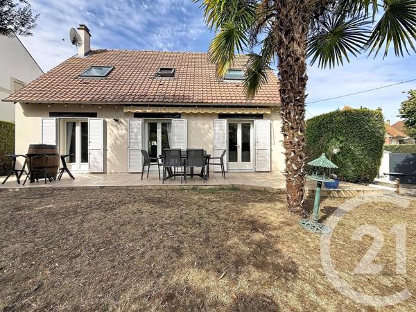 Maison à vendre  7 pièces - 135 m 2   STE GENEVIEVE DES BOIS  - 91