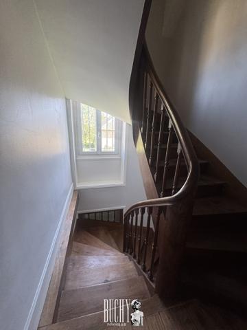 Maison 12 pièce(s) 9 chambre(s) 338 m²
