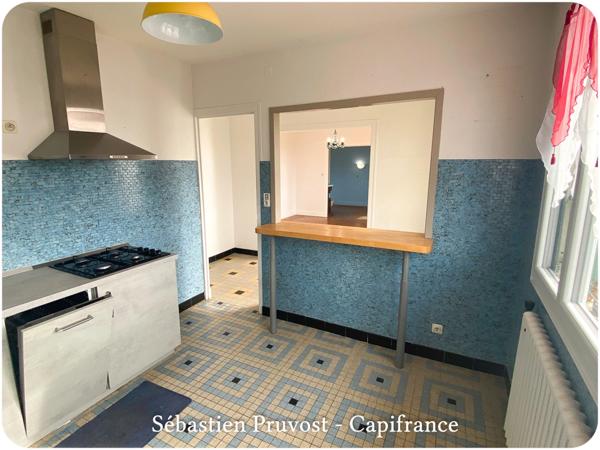 SAINT PARDOUX LA RIVIERE (24) Maison rénovée à vendre 6 pièces, 4 chambres, double distribution, garage, terrain 1241m2