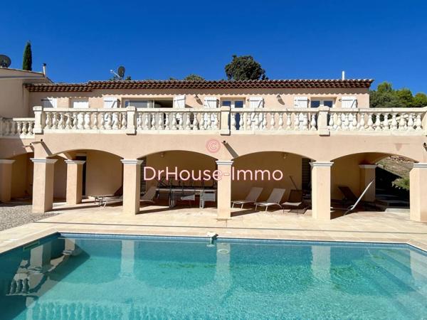 Maison à vendre 12 pièces de 274 m²