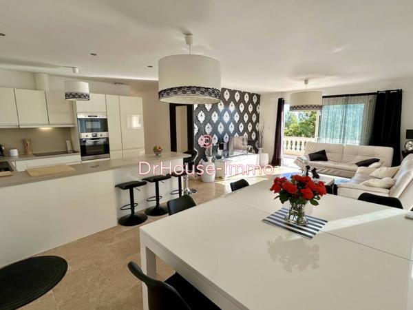 Maison à vendre 12 pièces de 274 m²