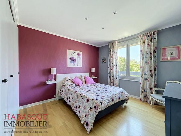 Maison proche centre ville 140m², 6 pièces , Landerneau