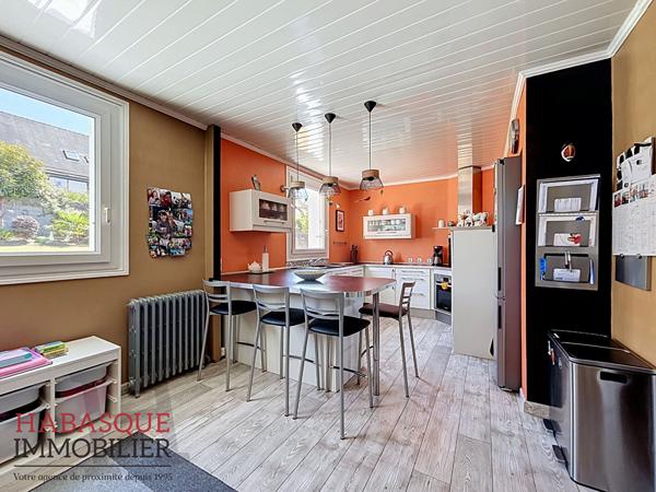 Maison proche centre ville 140m², 6 pièces , Landerneau
