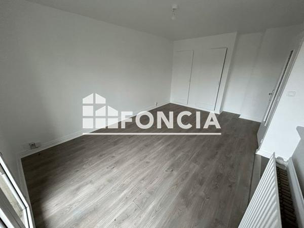 Location Appartement 3 pièces 54.5 m² - 58 RUE PAUL BERT Valence 26000