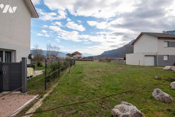 TERRAIN PLAT VIABILISE AUX MARCHES