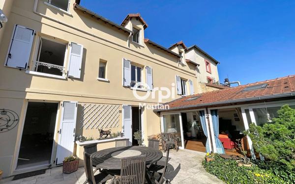 Maison à vendre    8 pièces • 226 m2 Hardricourt