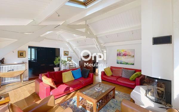 Maison à vendre    8 pièces • 226 m2 Hardricourt