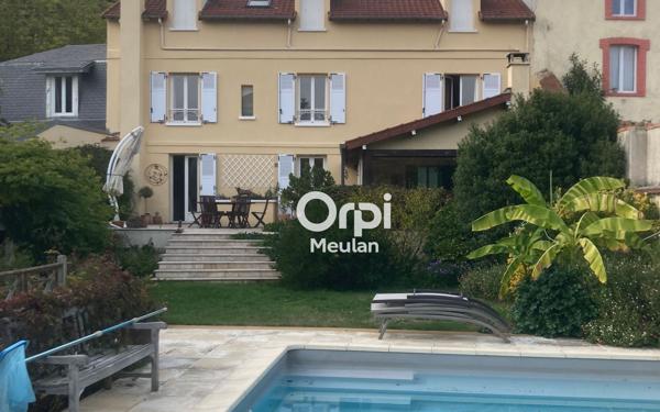 Maison à vendre    8 pièces • 226 m2 Hardricourt