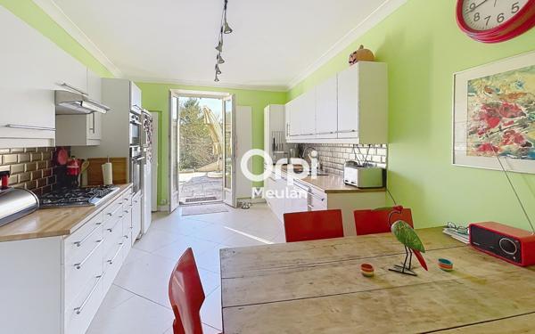 Maison à vendre    8 pièces • 226 m2 Hardricourt