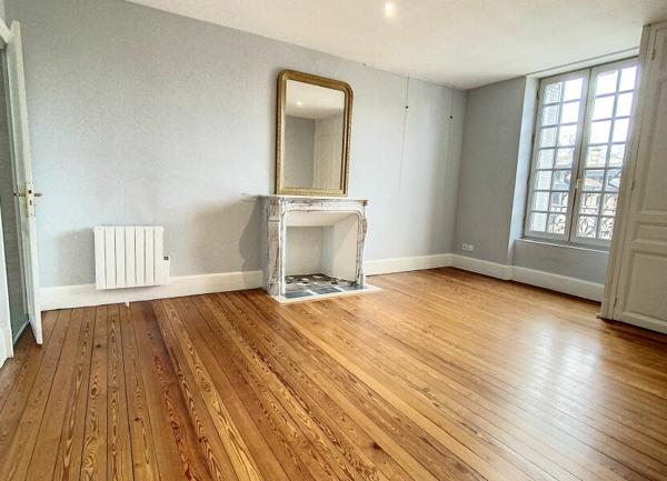 Appartement à louer    3 pièces •  Vichy