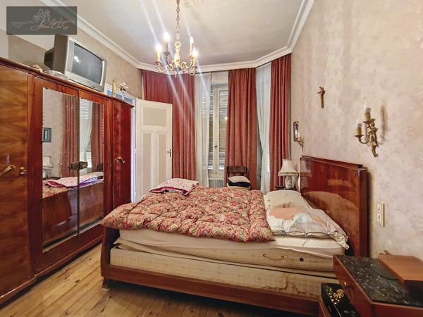 Cassagnes-Bégonhès (12120) Grande maison de maître 530 m² au cœur de Cassagnes-Bégonhès