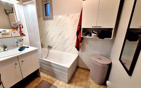 Appartement à vendre    3 pièces • 71 m2 Saint-Laurent-du-Var