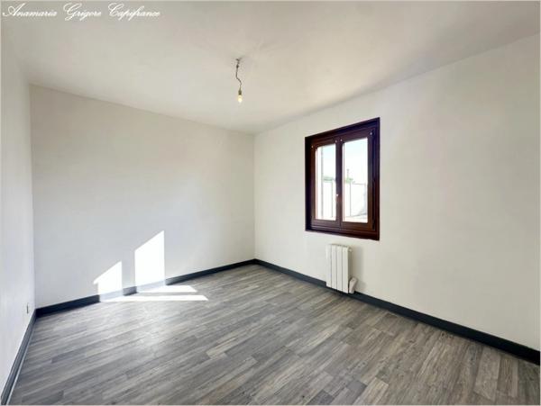 Courville-Sur-Eure - A vendre maison de plain pied, 2 chambres, terrain clos 563 m²