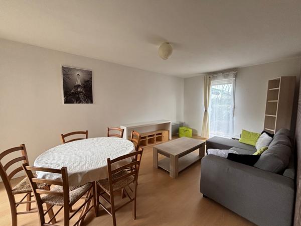 Appartement meublé de 65 m² avec terrasse et parking