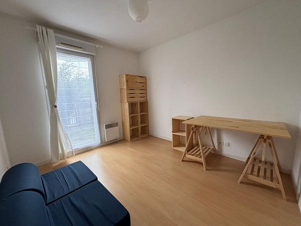 Appartement meublé de 65 m² avec terrasse et parking