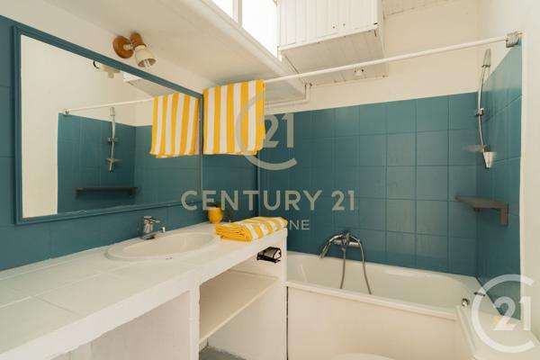 Appartement Studio à vendre  1 pièce - 33 m2 MARSEILLE - 13005