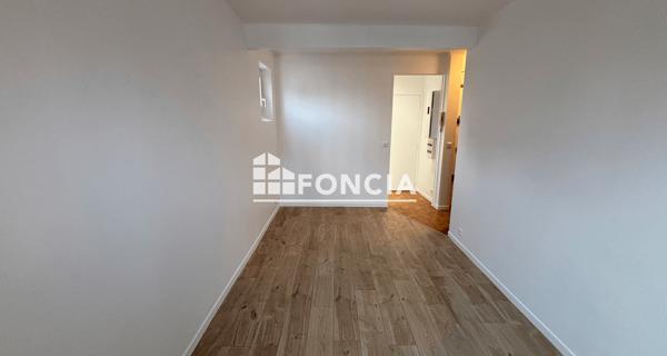 Location Studio 23.01 m² - Arcueil 94110
