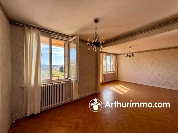 Vente                                                      Appartement
                        
                     4 pièces                      73 m2                     à Belfort