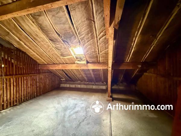 Vente                                                      Appartement
                        
                     4 pièces                      73 m2                     à Belfort