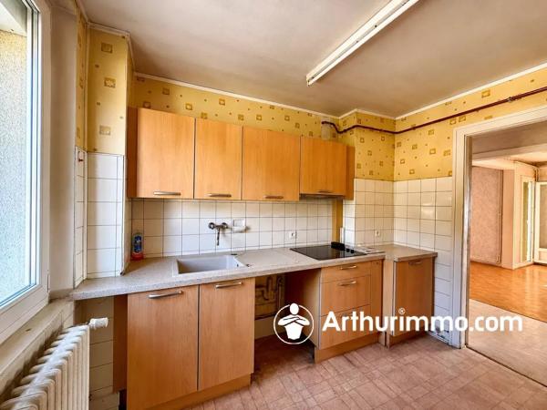 Vente                                                      Appartement
                        
                     4 pièces                      73 m2                     à Belfort