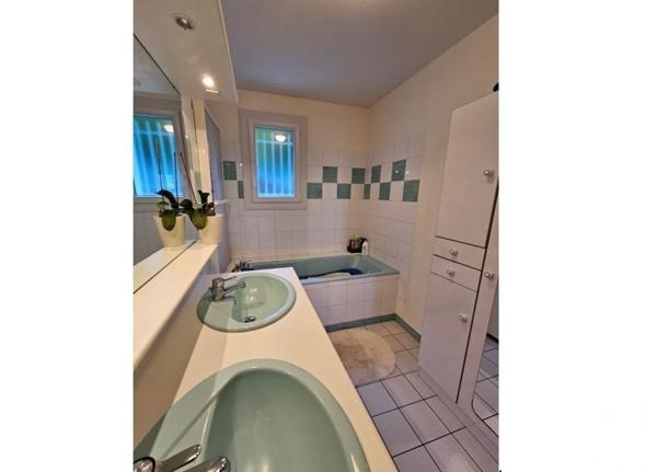 Maison 6 pièces de 127 m² à Cébazat (63118)