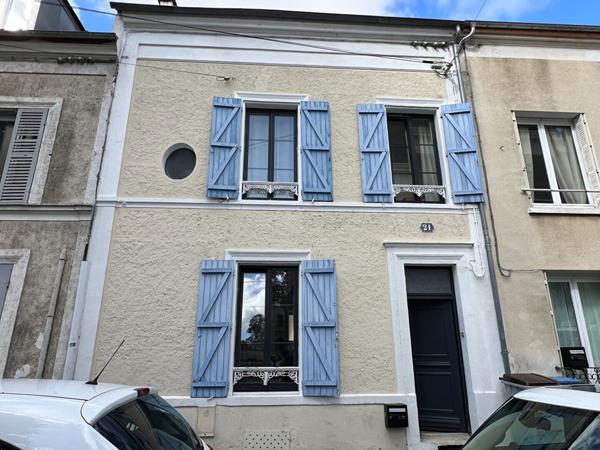 Maison de ville à vendre au coeur de Meaux - Référence ADS2326