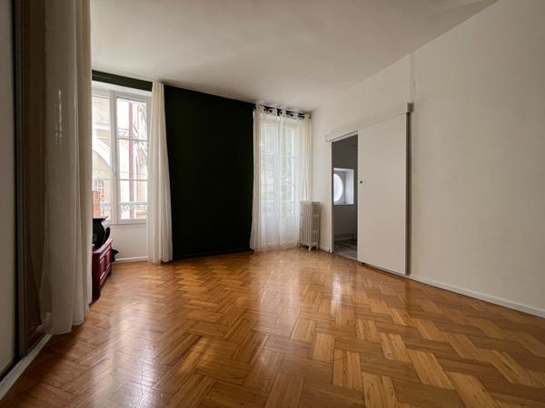 Maison de ville à vendre au coeur de Meaux - Référence ADS2326