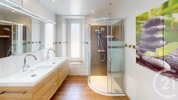 Appartement F4 à vendre  5 pièces - 126 m 2   PONTARLIER  - 25