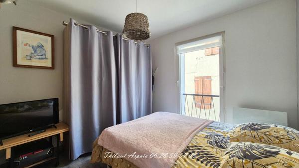 Grande maison de ville avec jardin, à deux pas des écoles, commerces et du centre-ville