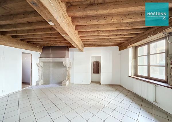 Appartement en RDC à rénover intégralement - 3 pièces - 71 m² - Du potentiel