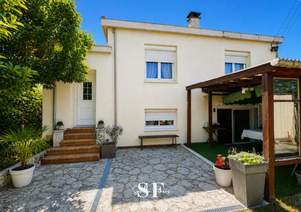 Maison 6 pièce(s) 3 chambre(s) 122 m²